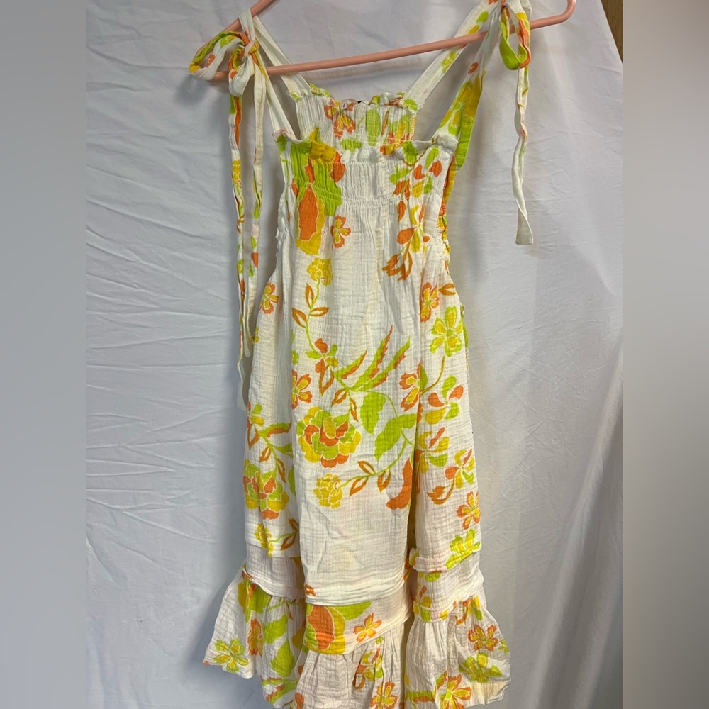 Free People Women’s Size Small flowy Floral top